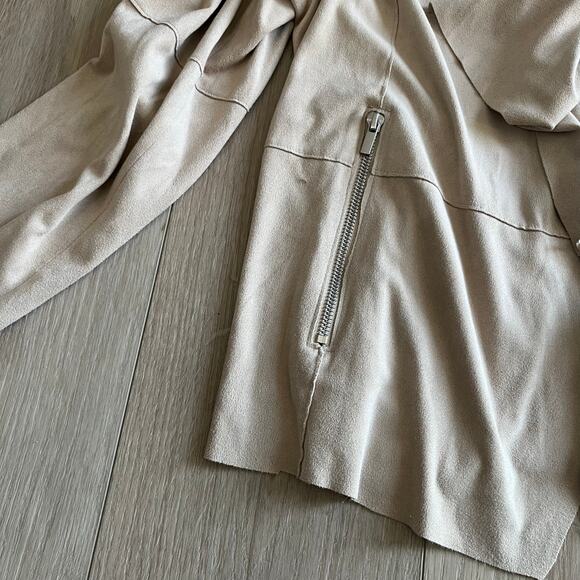 Bagatelle Women's Faux Suede Drape Front Jacket - Sand Size L - Picture 4 of 8